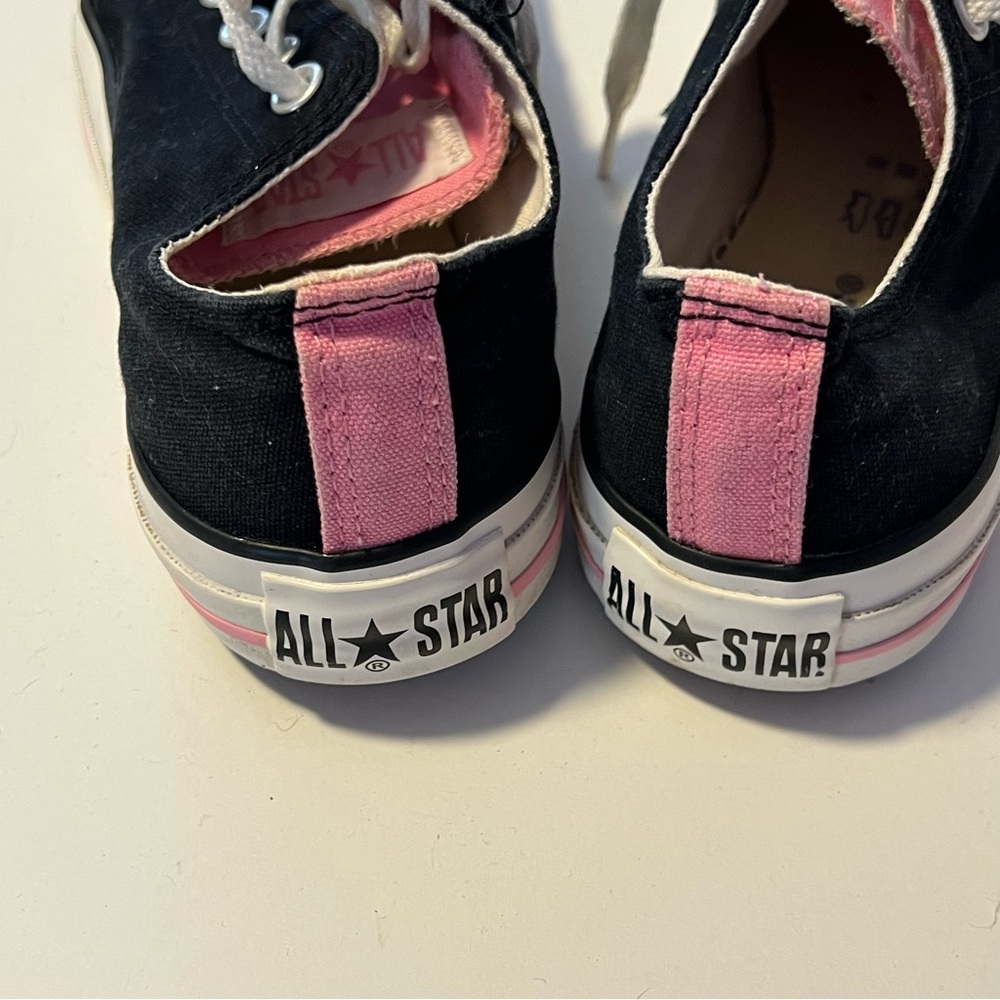 Converse Chuck Taylor All Stars Low Tops - Picture 4 of 7
